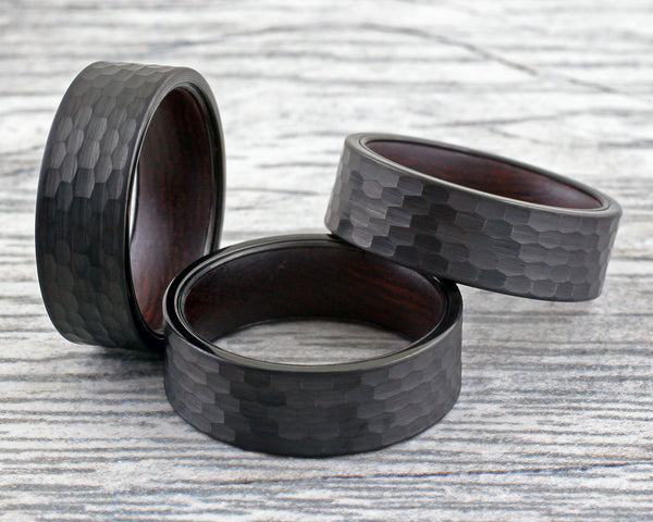 Black Brushed Hammered Hexagonal Finish 8mm Flat Band Tungsten Carbide Band Ring with Snakewood Inner Band Sleeve.