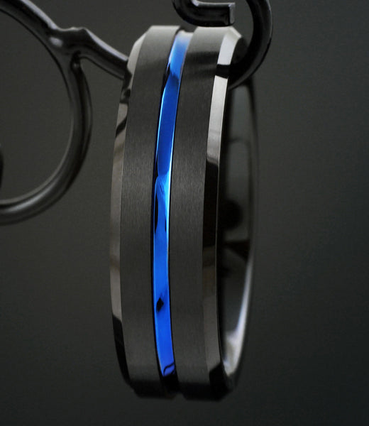 6mm Black brushed finish tungsten carbide ring w/ thin blue line stripe & beveled edges | Black front photo
