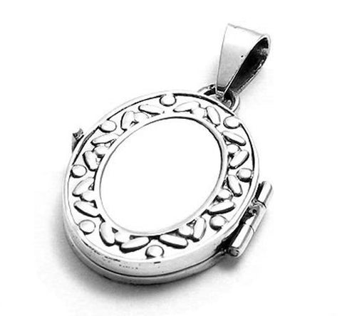 Glamorous Sterling Silver Oval Fancy Engravable Locket