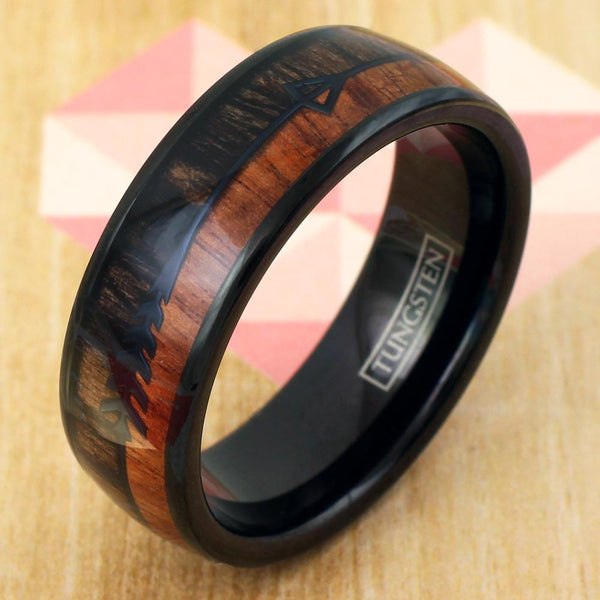 Black tungsten carbide ring | Two-tone wood black feathered arrow | Wholesale tungsten wedding bands | Tan Photo