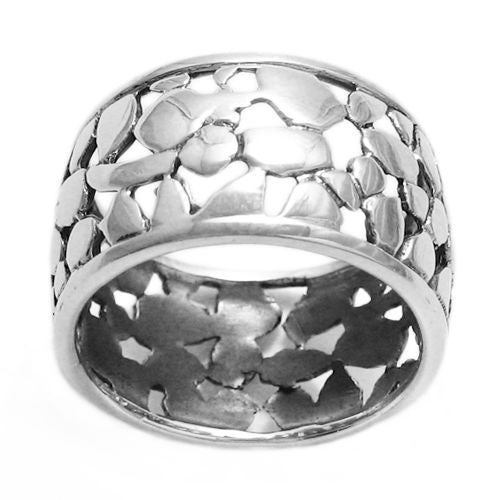 Marvelous band ring in a pebbles in stream motif. Wholesale sterling silver rings. Front view.