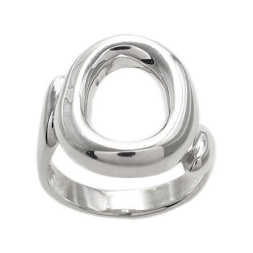 Elegant Oval Frame Ring in Sterling Silver. Wholesale Sterling Silver Rings. Front Photo