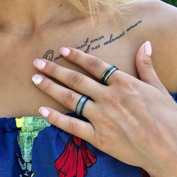 Black tungsten carbide band ring w/ silver brushed satin outer band, sapphire blue edges & black inner band | Selfie 2